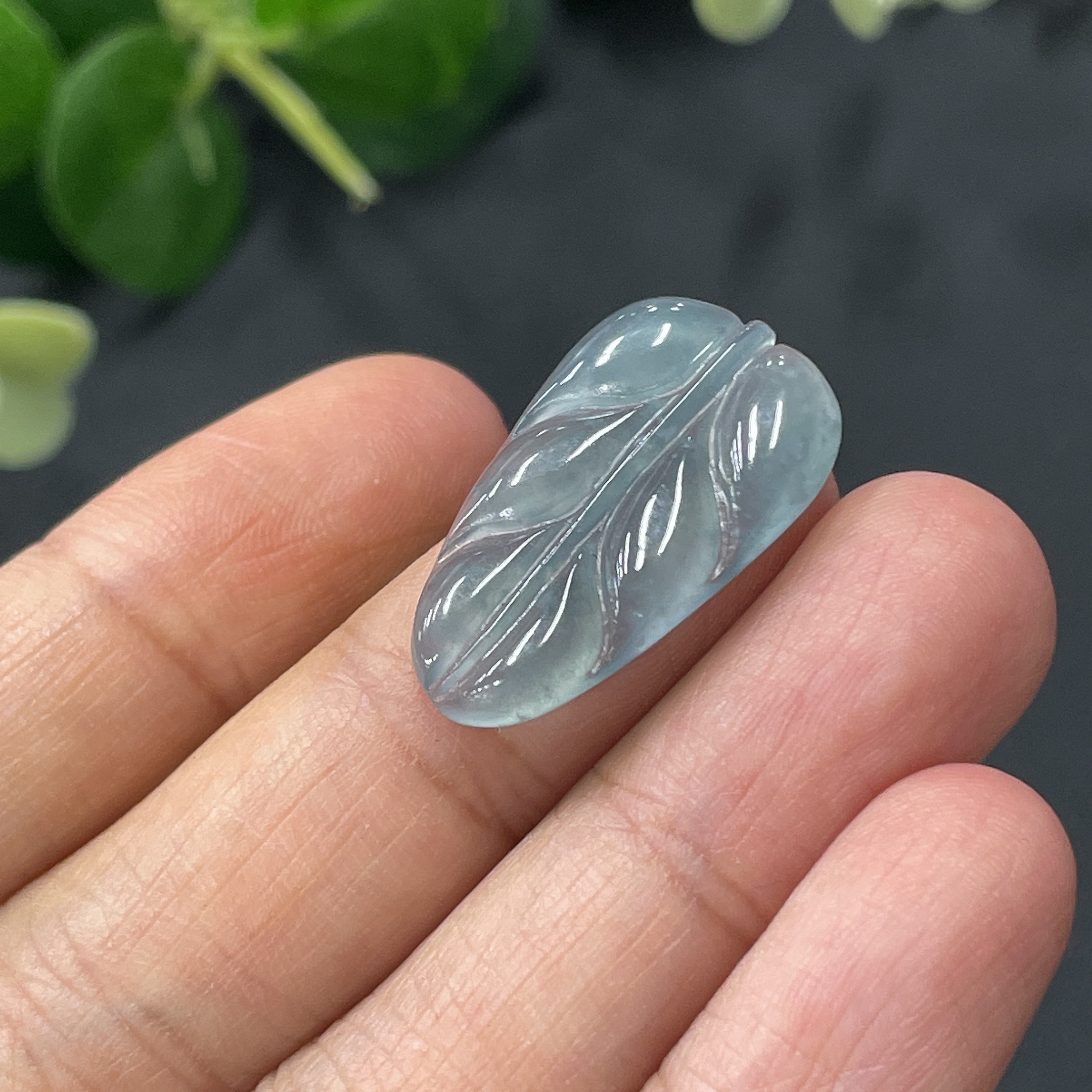F10073134 Jadeite Leaf Inlay Piece