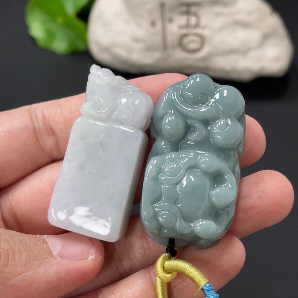 F33836623 JadeitePendant Seal Pixiu