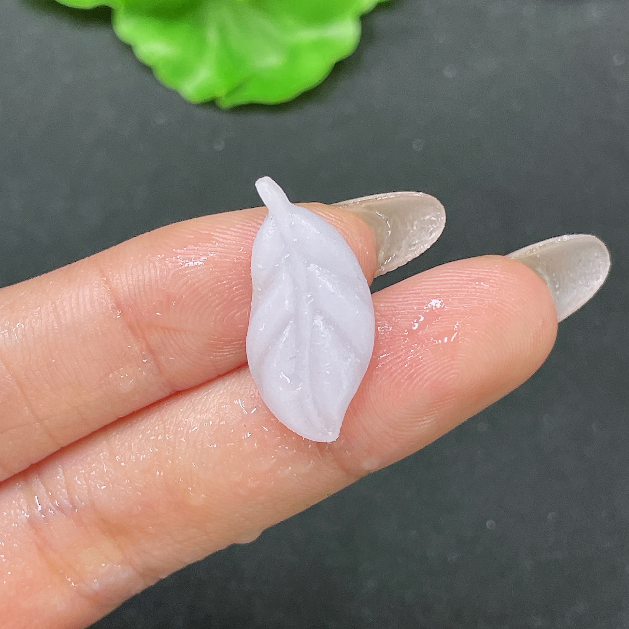 F35137803 Jadeite pendant rough leaf total weight about 1.73g