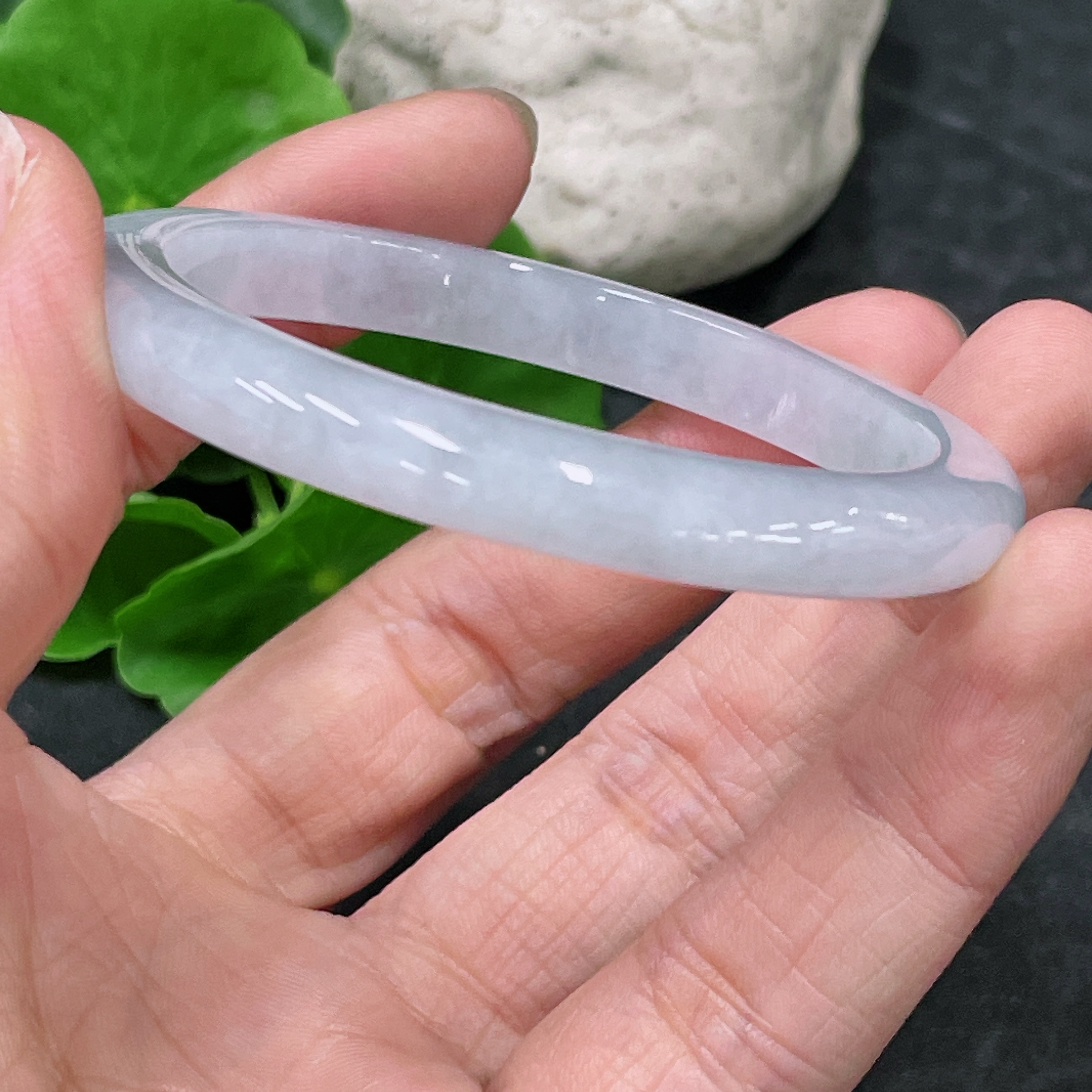 F32748198 Jadeite Noble Consort Bracelet Total weight about 25.65g Size 55.2/Short diameter 49