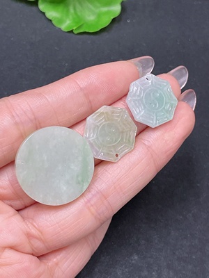 F34046817 Jadeite Pendants Sell as a Lot