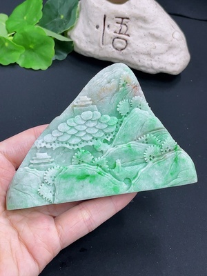 F42970746 翡翠山水摆件 毛货 含其他矿物成分 货品总重约200.41g