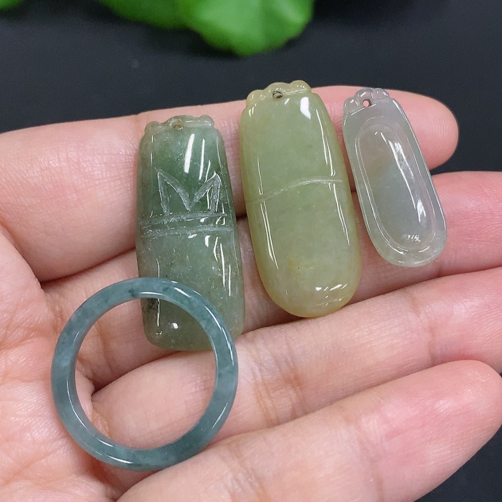 F32701258 Jadeite Pendant and Ring Sell as a Lot Size 17
