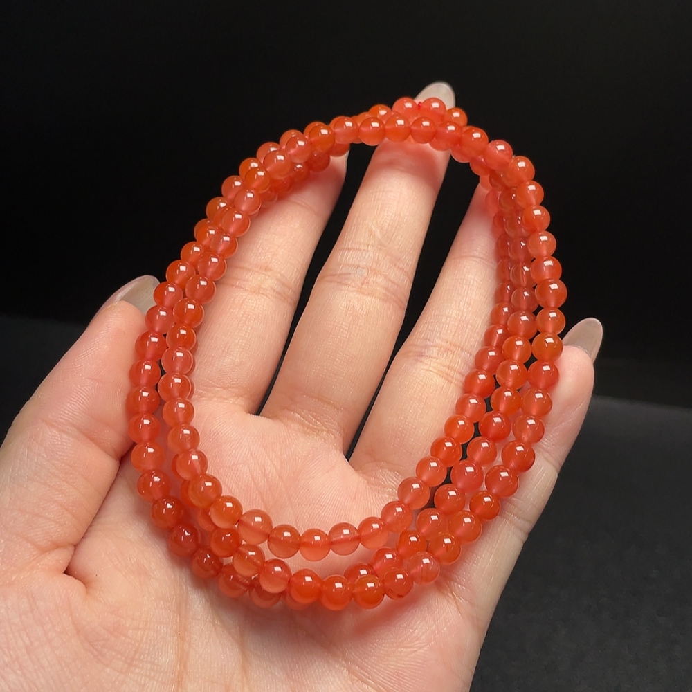 C34066925 South Red Agate Bead Necklace with Visible Organic Matter, Total Weight Approximately 27.65g, Bead Size About 5.3mm