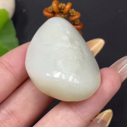 H30491519 Hetian Jade Pendant - Dragon Roaming the World, Undetermined Skin Color Origin, Chain Not Hetian Jade, Total Weight (Including Chain) Approx. 41.4g
