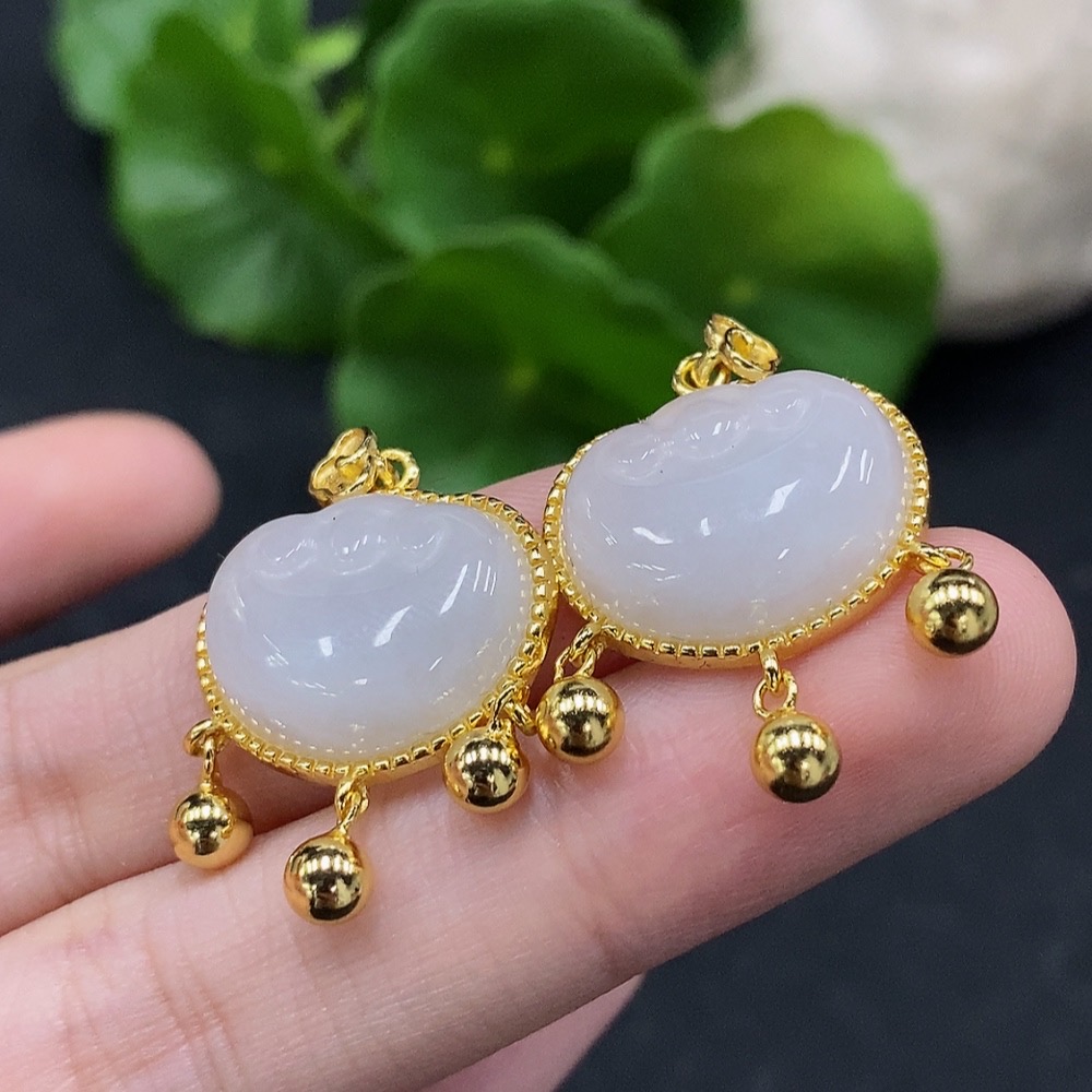 F35089867 Jadeite Pendants Sell as a Lot (Non-Gold Inlaid)