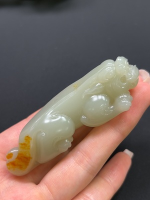 H42980488 和田玉貔貅挂件 颜色成因未定 总重约61.2g