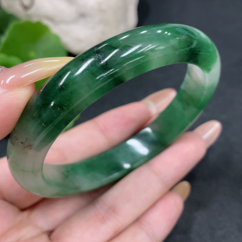 H32776686 African Emerald (Dulong Jade)