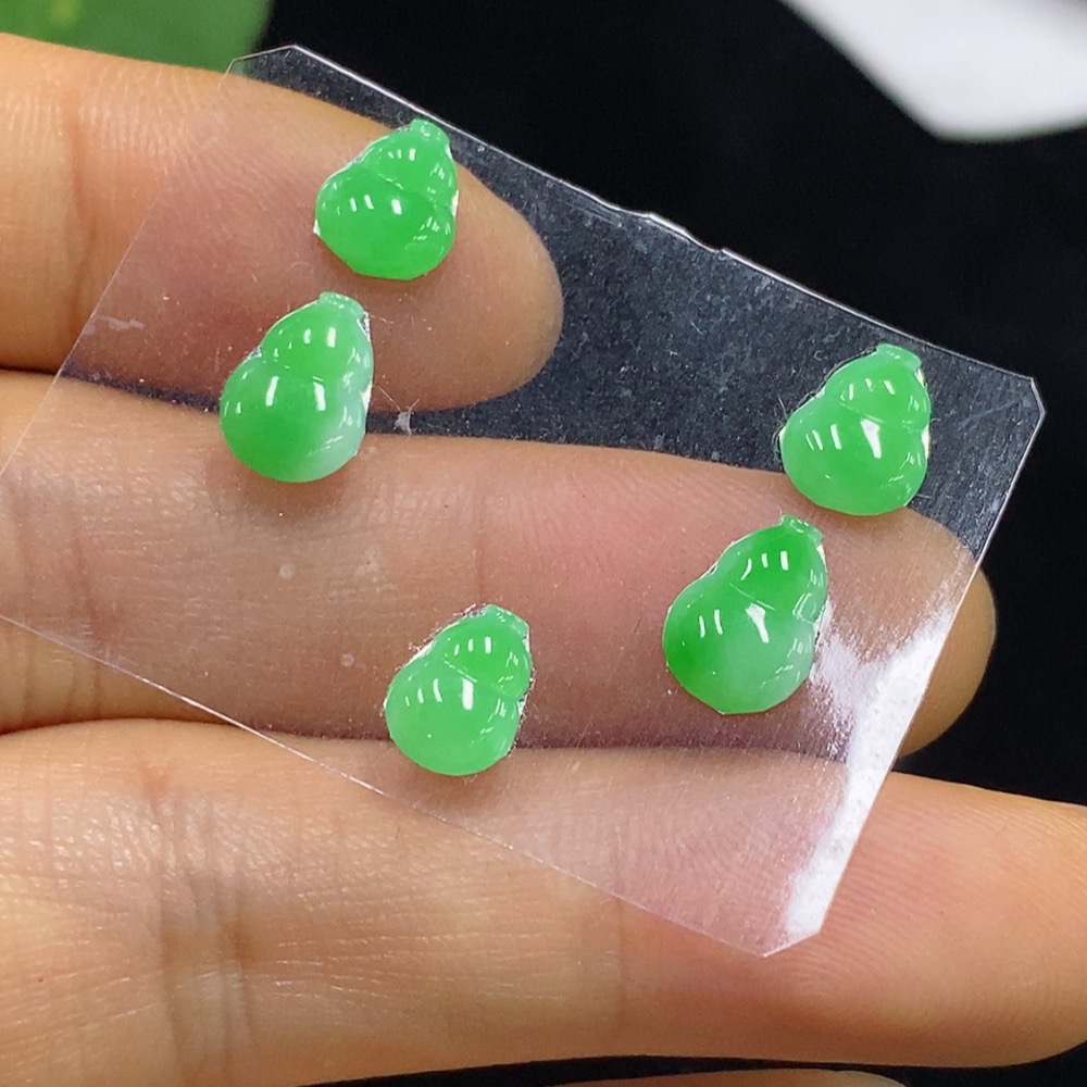 F34044242 Jadeite Inlaid Pieces Sell as a Lot
