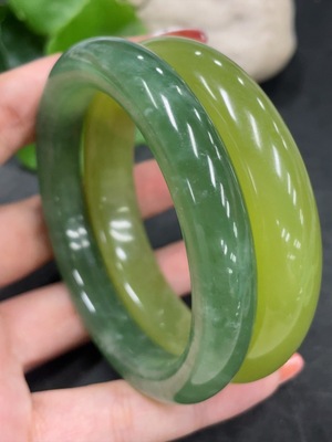 H34980145 Xiuyu (Serpentine Jade) Round Bracelet Size 57.1/58 Total Weight Approx. 90.9g
