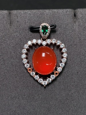 C28218618 South Red Agate Pendant Non-Gold Inlaid Total Weight Approx. 5.1g