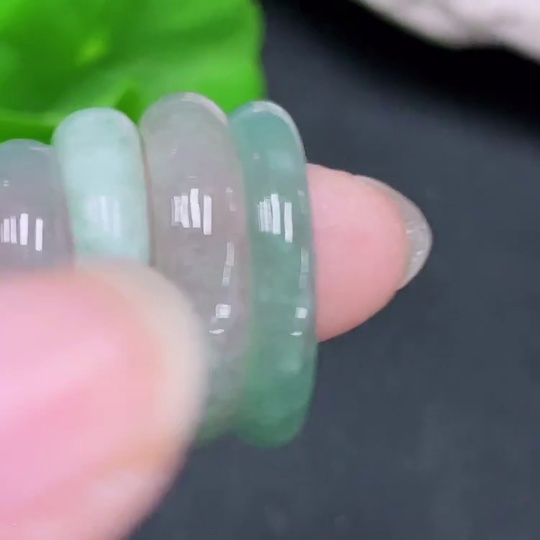 F33919104 Jadeite Ring