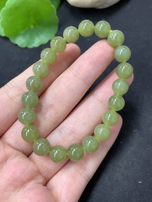 H42956901 和田玉手串   卡7.8mm左右  货品总重约17g