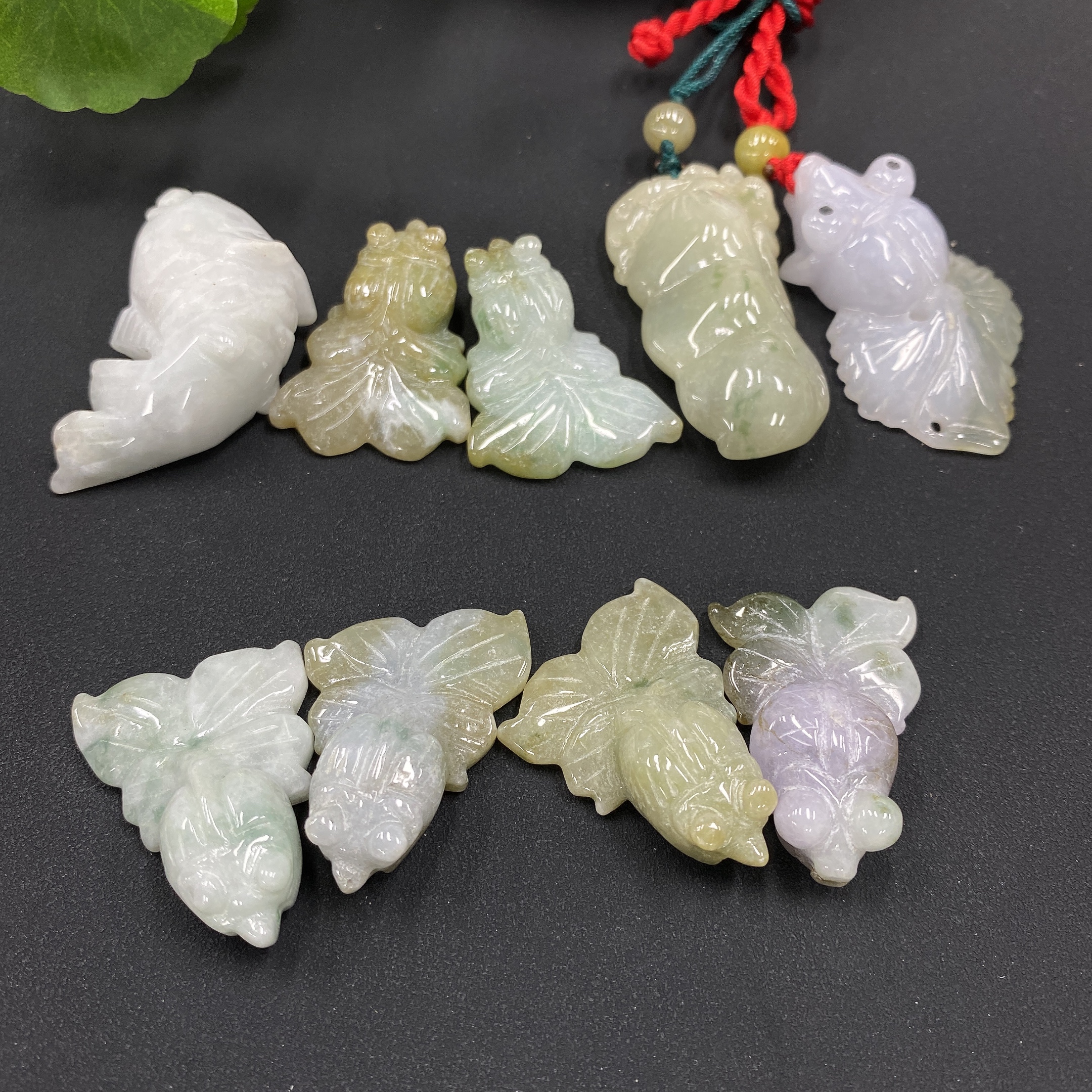 F09570816 Jadeite Pendant