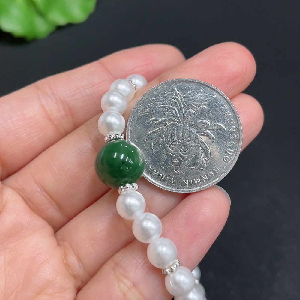 H34073744 African Emerald (Dulong Jade)