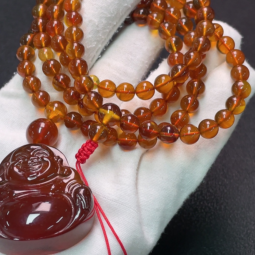 C34039285 Amber Beeswax Pendant, Total Weight Approx. 34.8g, Including Chain