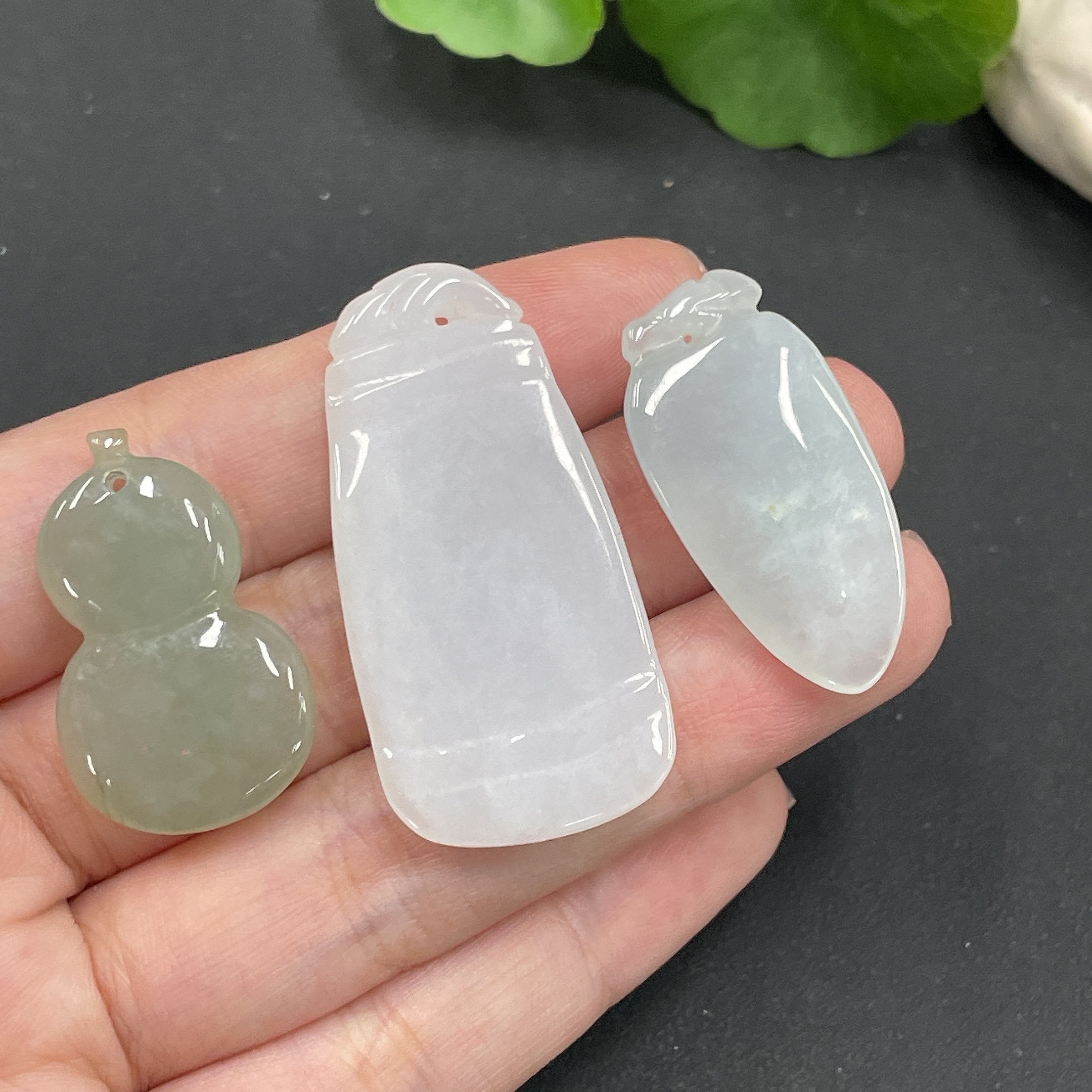 F10117755 Jadeite Pendant