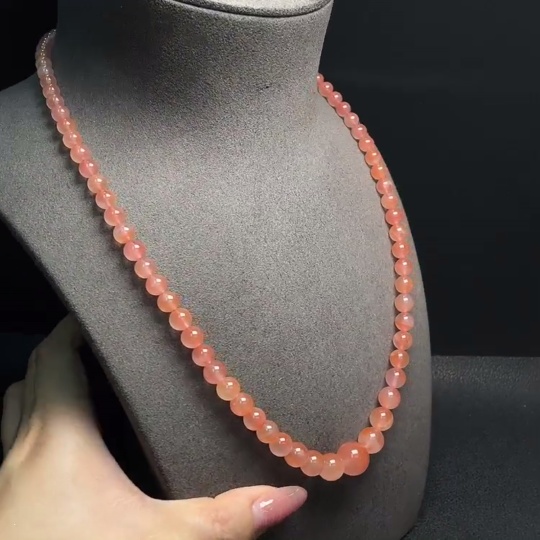 C29370889 South Red Agate Bead Strand Non-Gold Setting Approx. 4.1-12.4mm Total Weight About 38.42g Visible Organic Matter