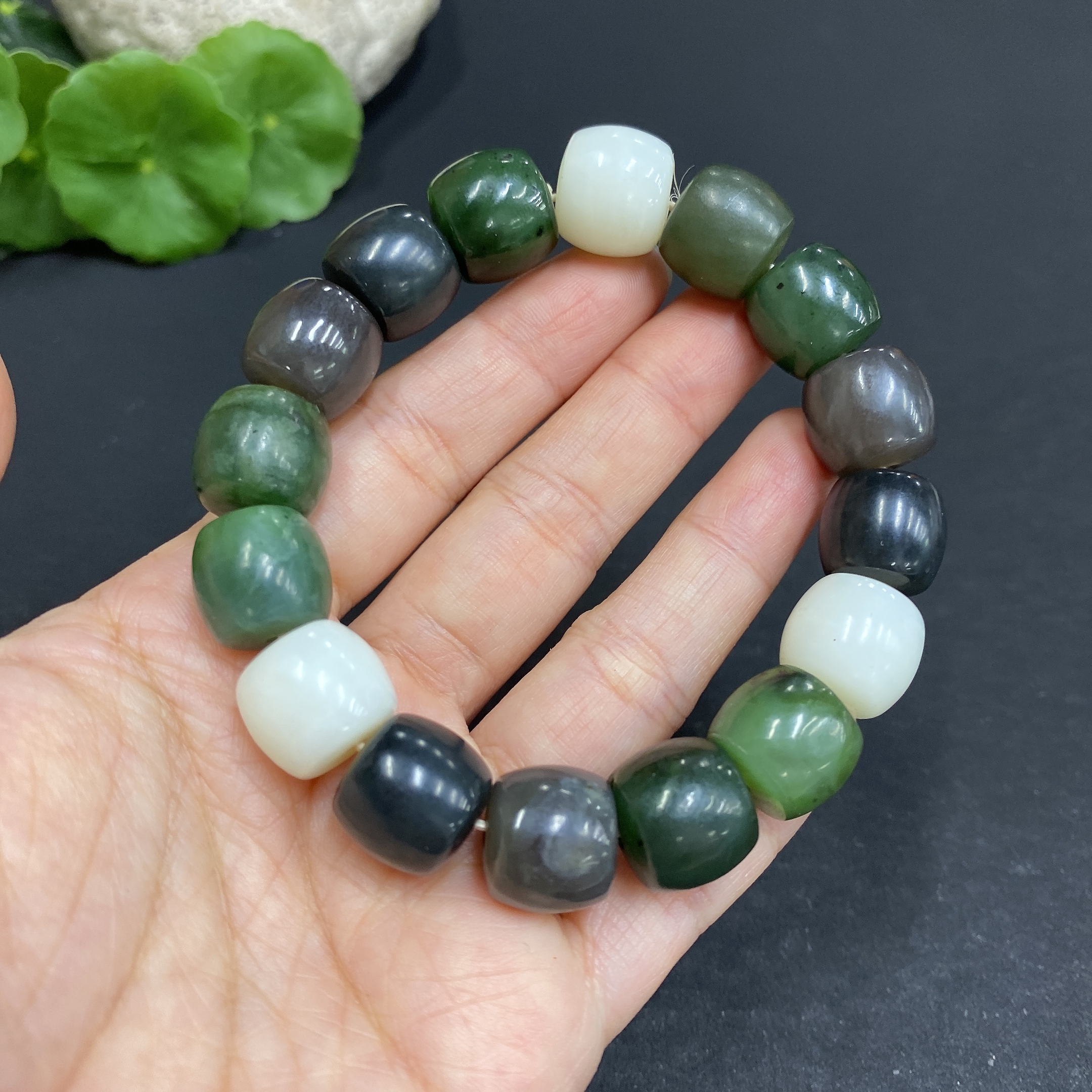 H33902799 Hetian Jade Bracelet, Approx. 12.5mm, Total Weight Approx. 66.5g