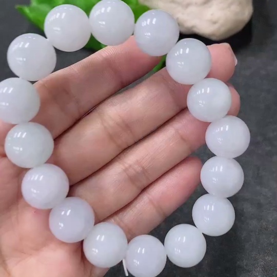 F34999033 Jadeite Bracelet 12mm Approx. Total Weight About 49.66g