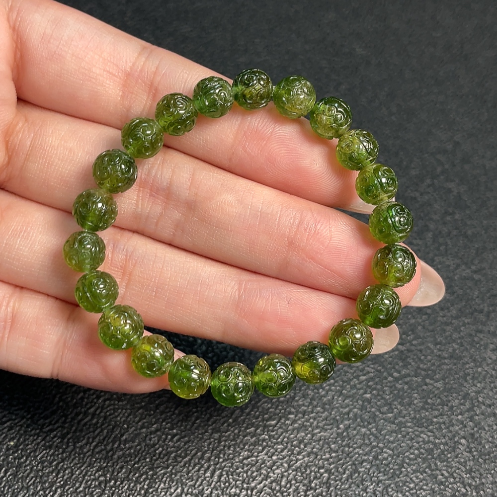C33920717 Tourmaline Bracelet with Visible Organic Inclusions, Approx. 11.81g Total Weight, 7.2mm Beads