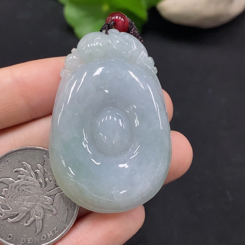F34997211 Jadeite Fortune Shell Pendant Total Weight Approx. 22.59g