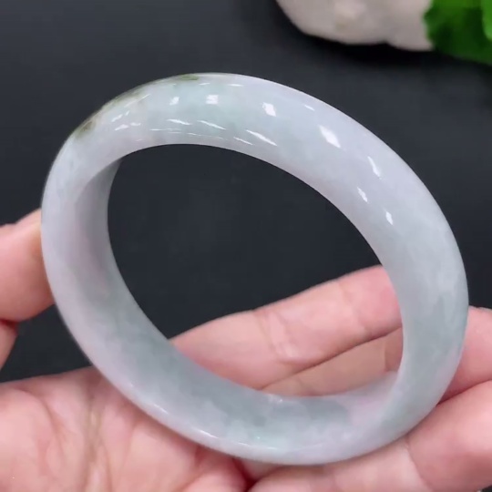 F27152478 Jadeite Round Bangle, 57.5 Inner Diameter, Approx. 64.5g Total Weight