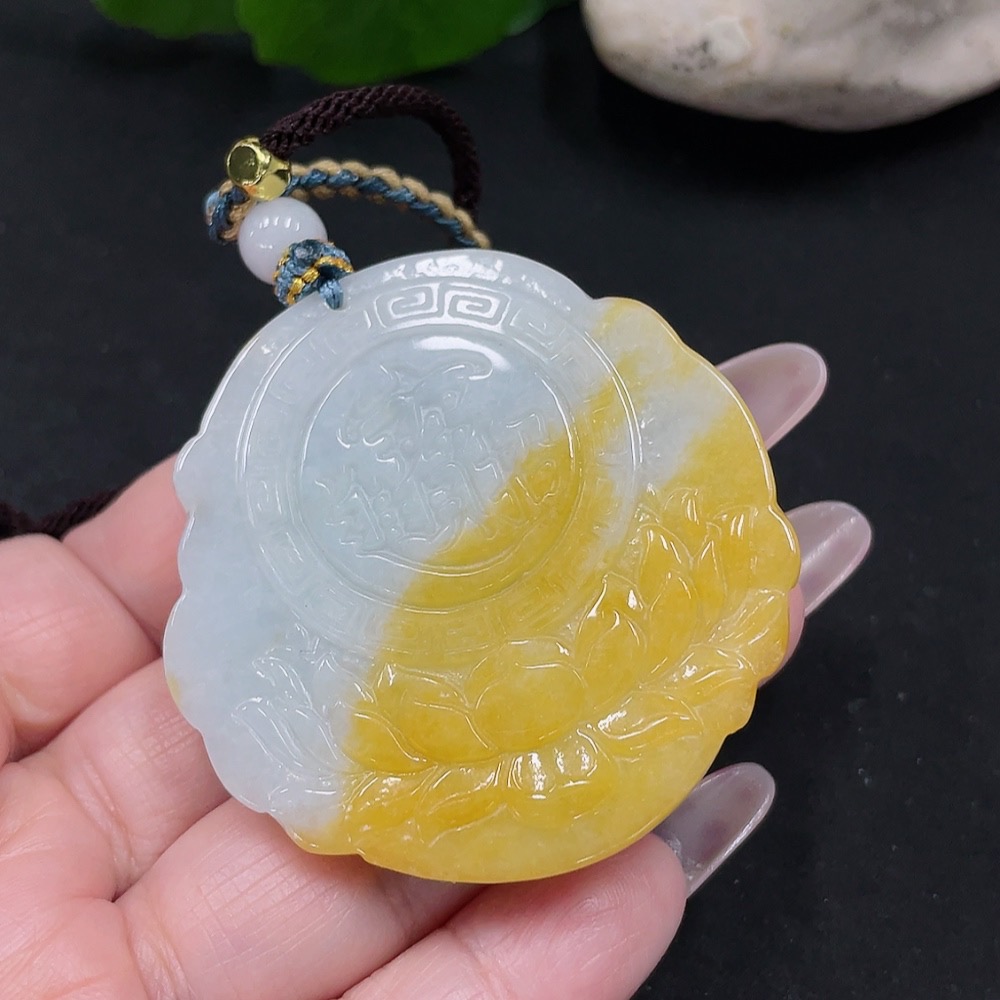 F35082311 Jadeite God of Wealth Pendant Total Weight Approx. 48.5g (Including Rope Weight)