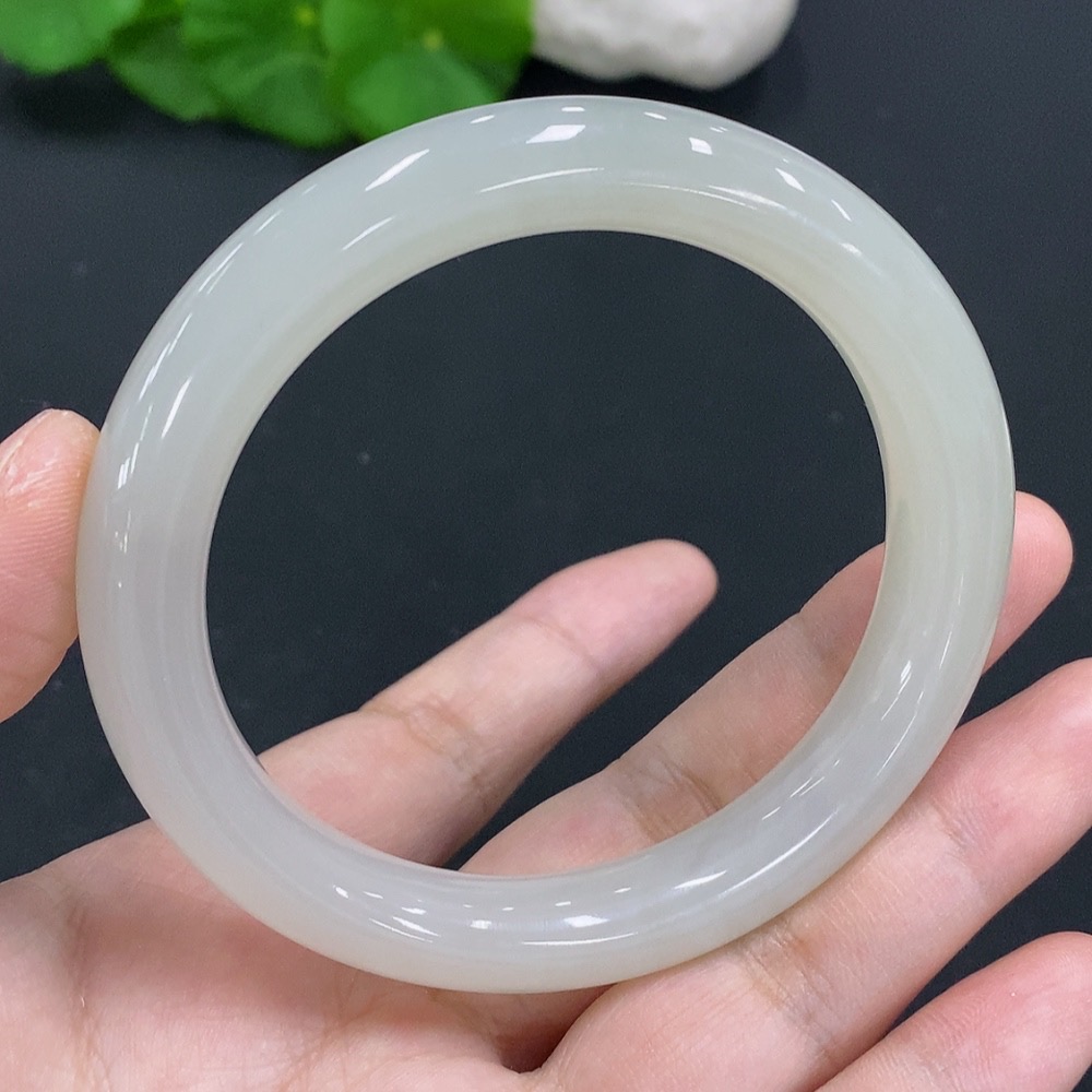 H28194044 Hetian Jade Bracelet Size 58.5 Total Weight Approx. 52.8g