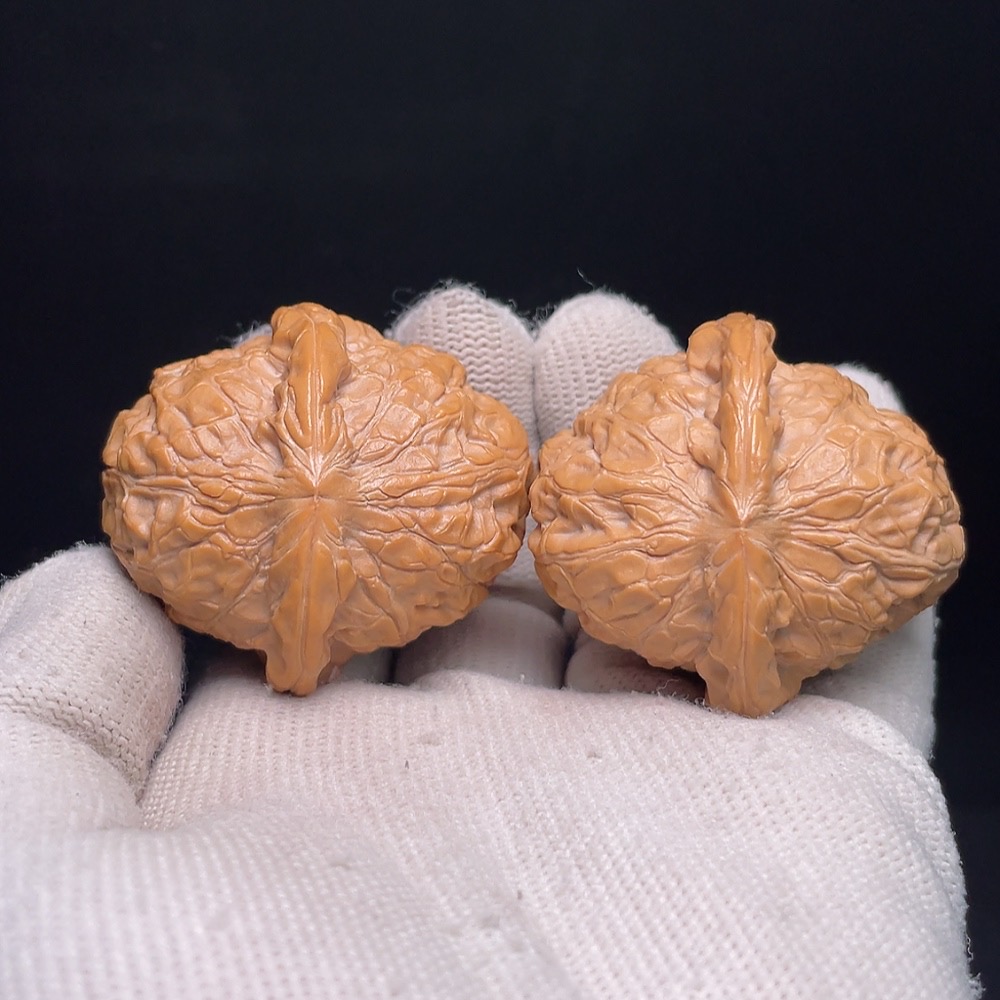 W26986298 Pumpkin-shaped Walnut, total weight approx. 44.3g, size around 42.2mm