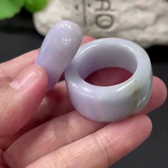 F34057828 Jadeite Pendant/Archer's Ring Size 28