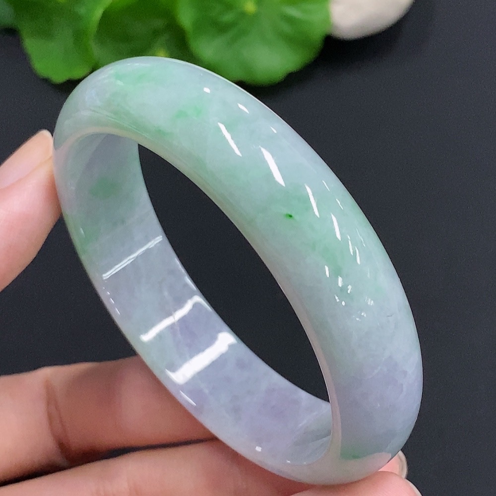 F30542981 Jadeite Round Bangle, Total Weight Approx. 52g, Size 55.2, with Crack
