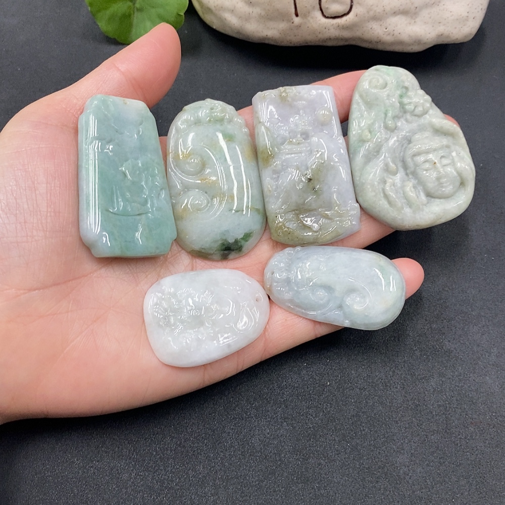 F13489405 Jadeite Pendant Sell as a Lot
