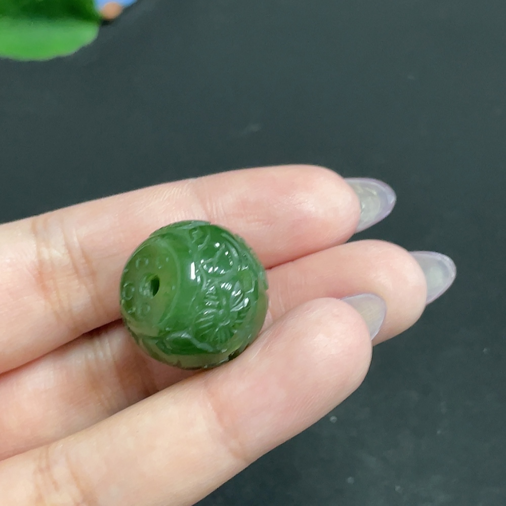 H32805430 Hetian Jade Pendant, Antique-style Piece, Total Weight Approx. 12.1g