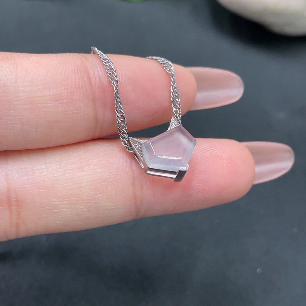 F17922372 Jadeite Inlaid Piece Chain Not Gold Main Body 18k Total Weight Including Chain Approx. 3.11g