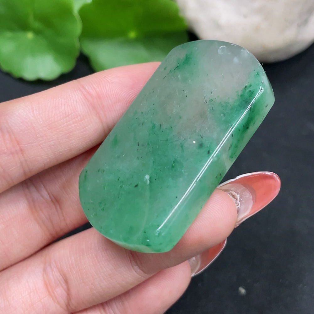 H35084303 African Emerald (Dulong Jade) Pendant