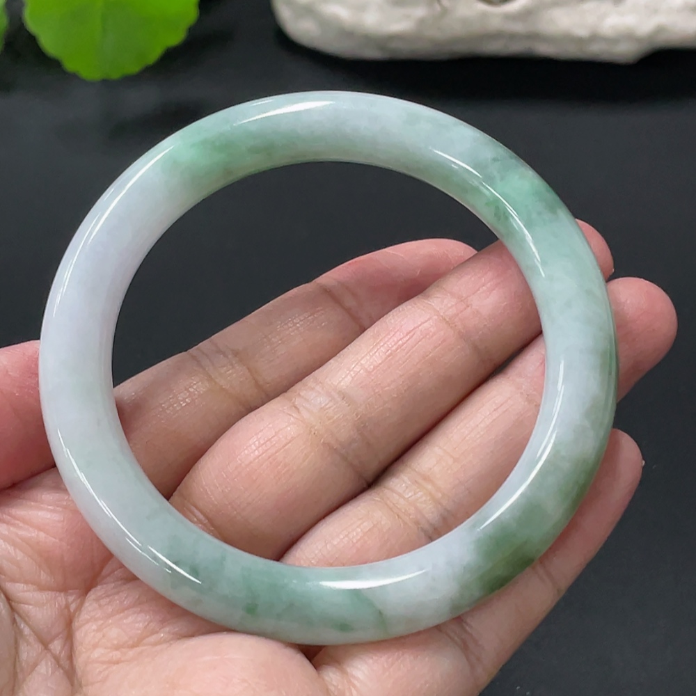 F33838256 JadeiteRound Bangle Bracelet, Total Weight Approx. 48.7g, Inner Diameter 55.7