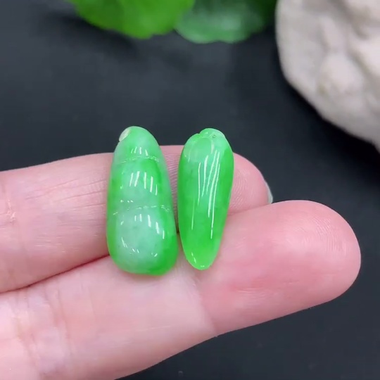 F28293674 A batch of jade pendants