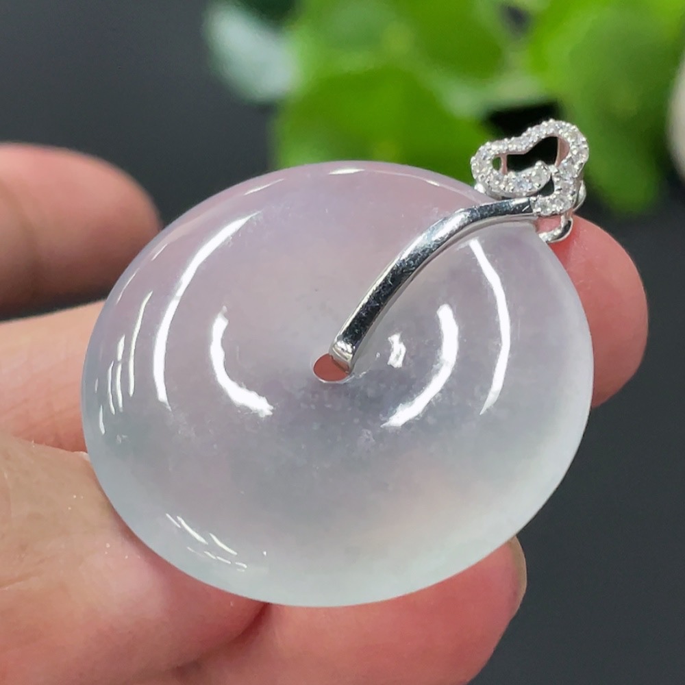 F30493047 Jadeite Peace Pendant with 18K Gold and Diamond Accents, Total Weight Approx. 10.1g