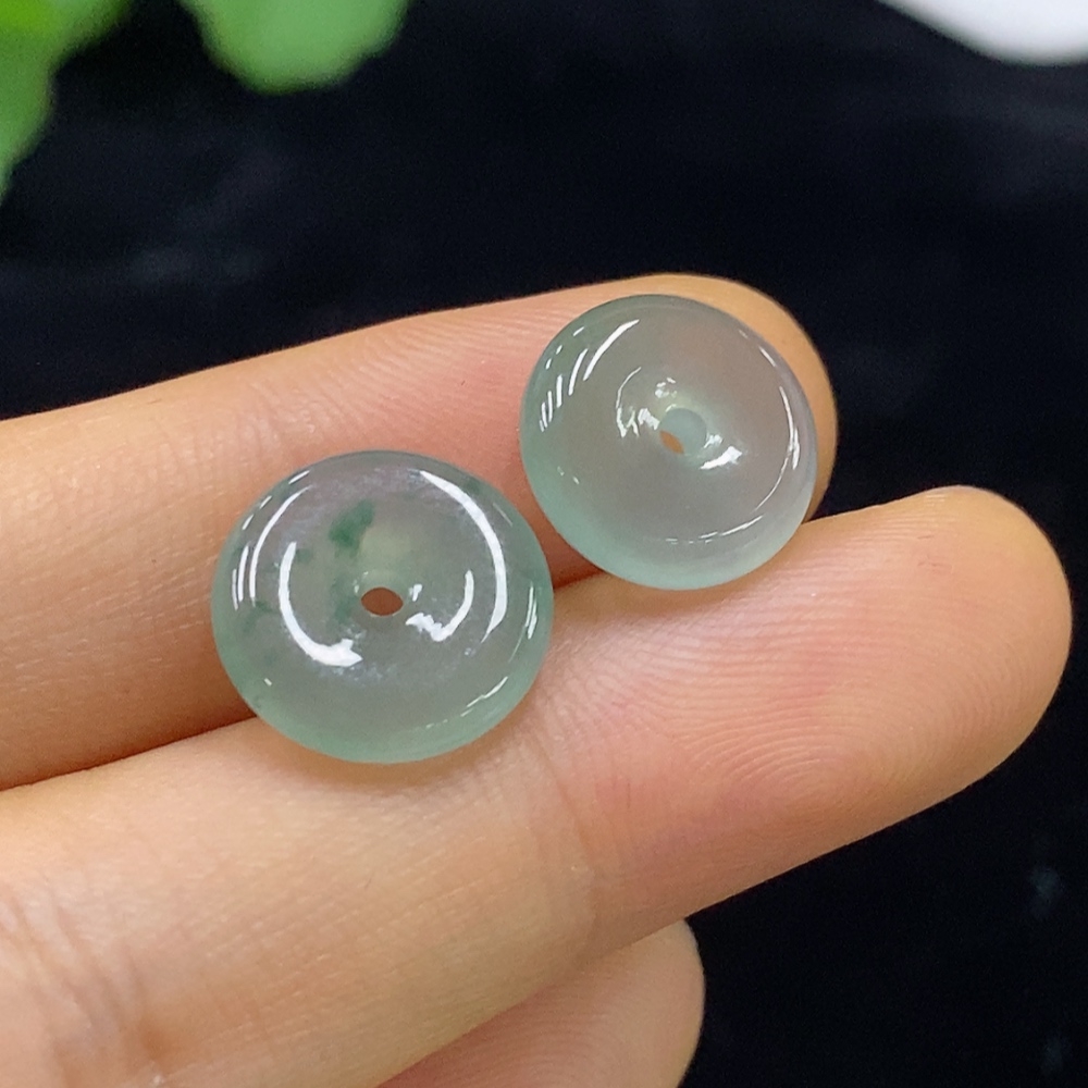F34974781 Jadeite Pendants Sell as a Lot