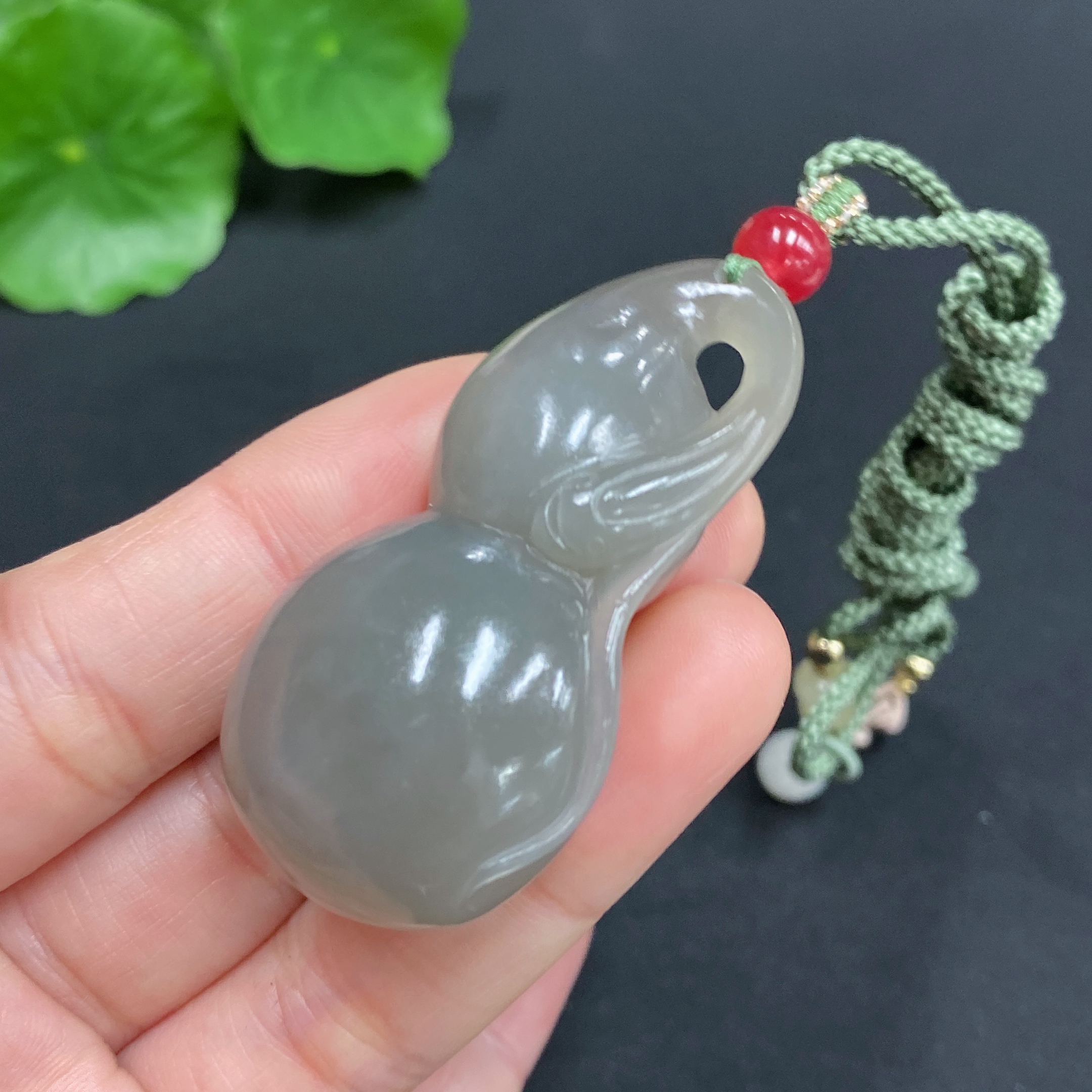 H24806246 Hetian Jade Pendant Gourd Total Weight (with rope) 28.9g