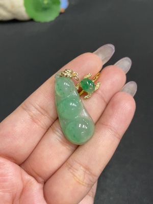 H34972491 African Emerald (Dulong Jade)