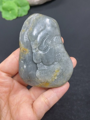 H42954143 和田玉挂件    达摩祖师   货品总重约84.2g      皮色成因未定