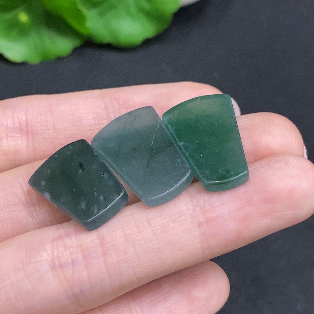 F34968239 Jadeite Pendants Sell as a Lot