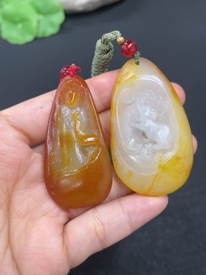 H42954136 和田玉挂件   悟道   鼠来财    货品总重约（含绳）46.2g    皮色成因未定    配珠非和田玉