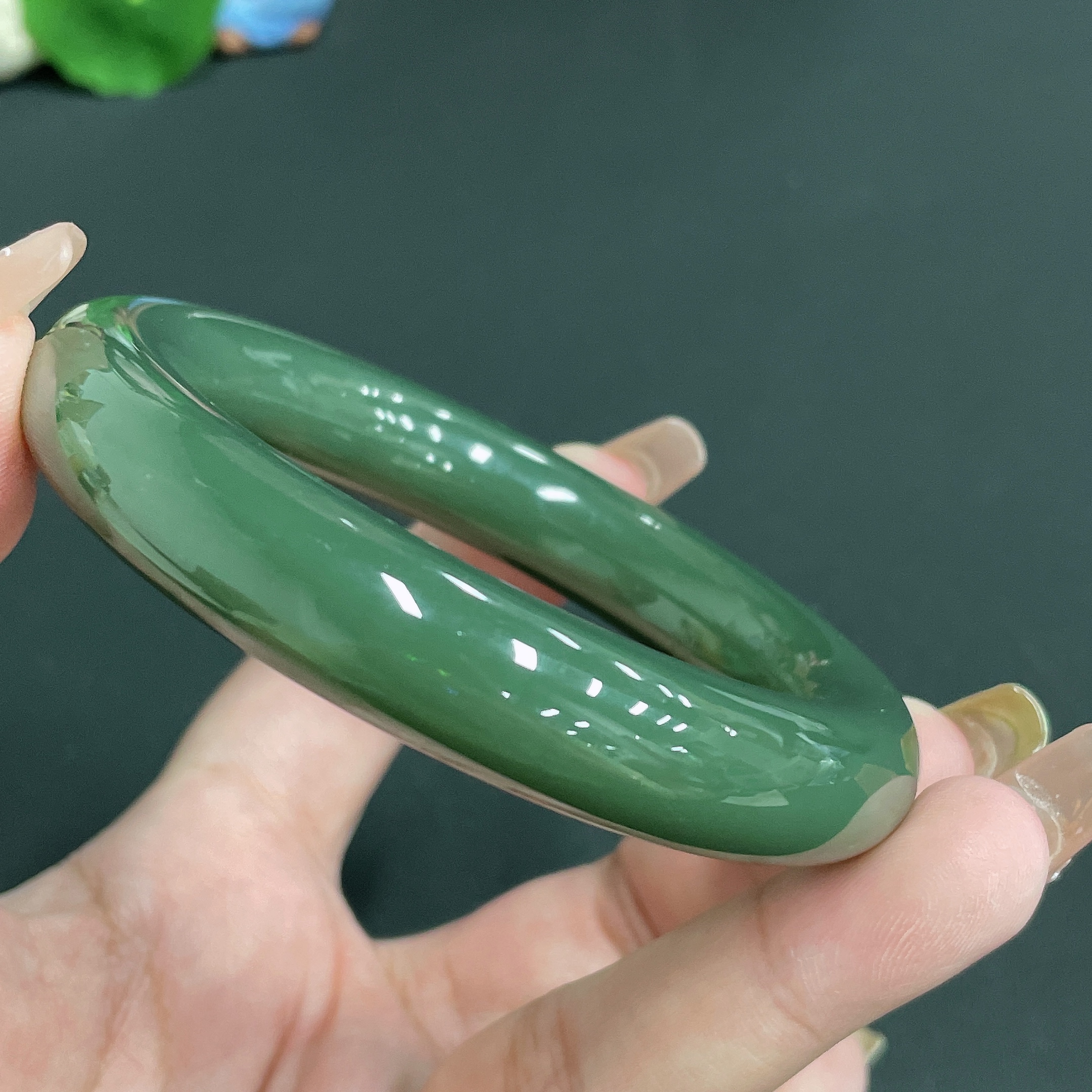 H20284724 Hetian Jade Round Bangle Size 57.6 Total Weight Approx. 81.24g