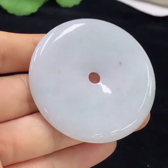 F33862022 Jadeite Safety Buckle Pendant, Total Weight Approximately 35.5g