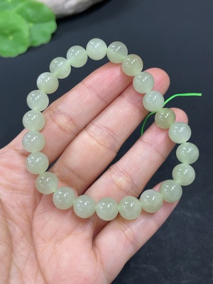 H42953850 和田玉手串    卡7.8mm左右    货品总重约19.1g