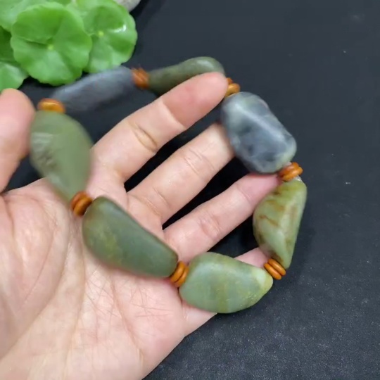 H31693990 Hetian Jade Bracelet, Undetermined Skin Color Origin, Non-Hetian Jade Beads Included, Contains Other Mineral Components, Total Weight Approx. 88.2g