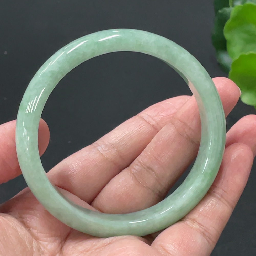 F33909496 Jadeite Round Bangle, Total Weight Approx. 43.7g, Size 55.8